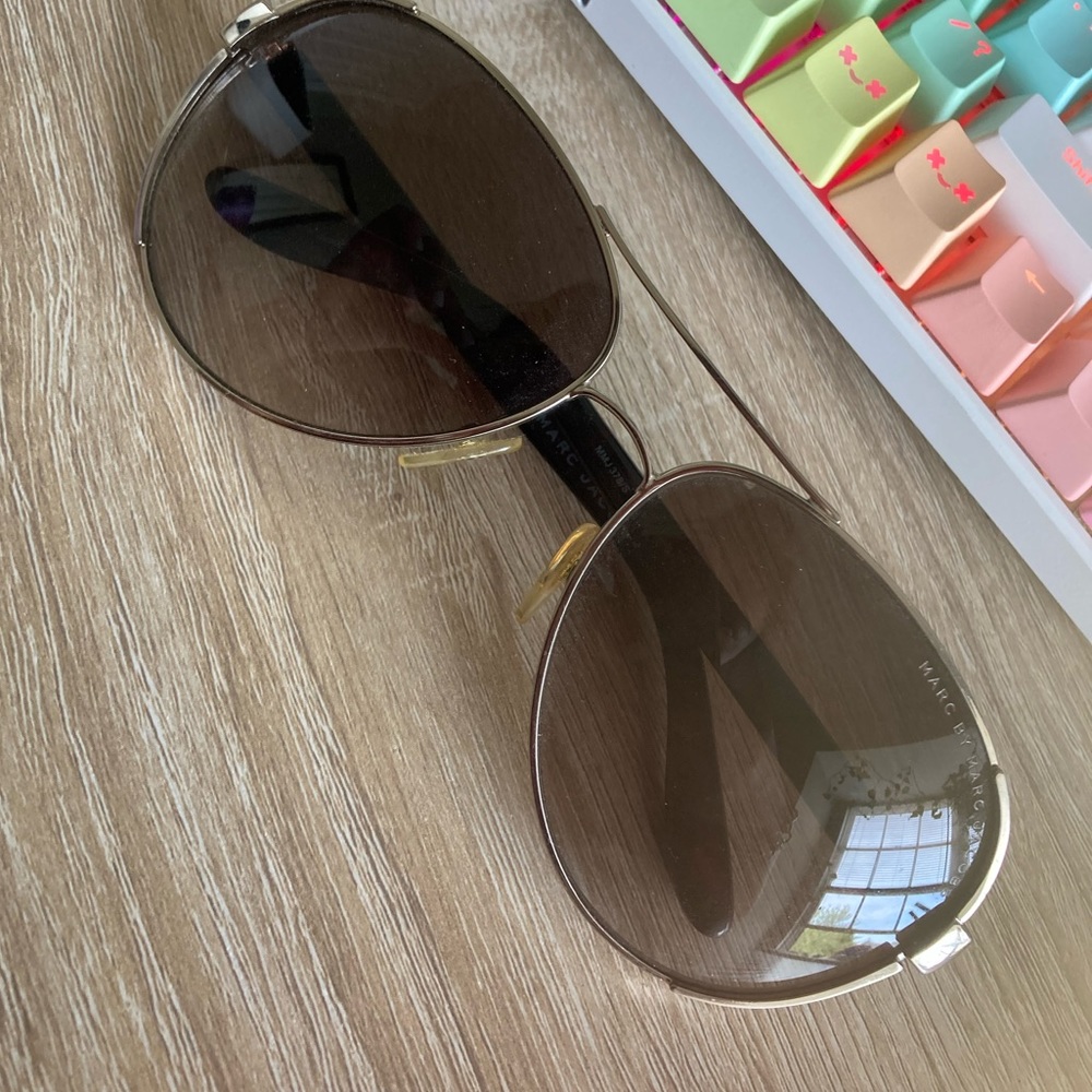 Marc Jacobs Aviators - Picture 2 of 3